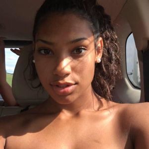 Meet your Posher, Ebony